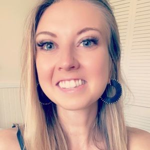 Meet your Posher, Ali